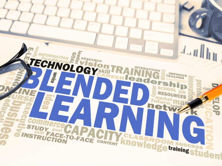 Blended Learning for Mature Students in the UK: Advantages and Disadvantages